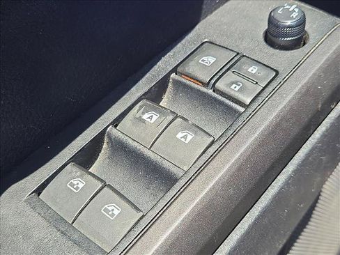 Used 2020 Toyota Tacoma TRD Off-Road w/ Technology Package AWD/4WD image 11