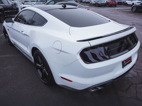 Used 2022 Ford Mustang GT Premium w/ Equipment Group 401A image 7