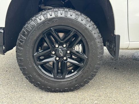 Used 2022 Chevrolet Silverado 1500 Custom Trail Boss image 9