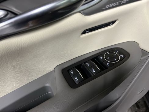 Used 2021 Cadillac XT6 Premium Luxury image 61