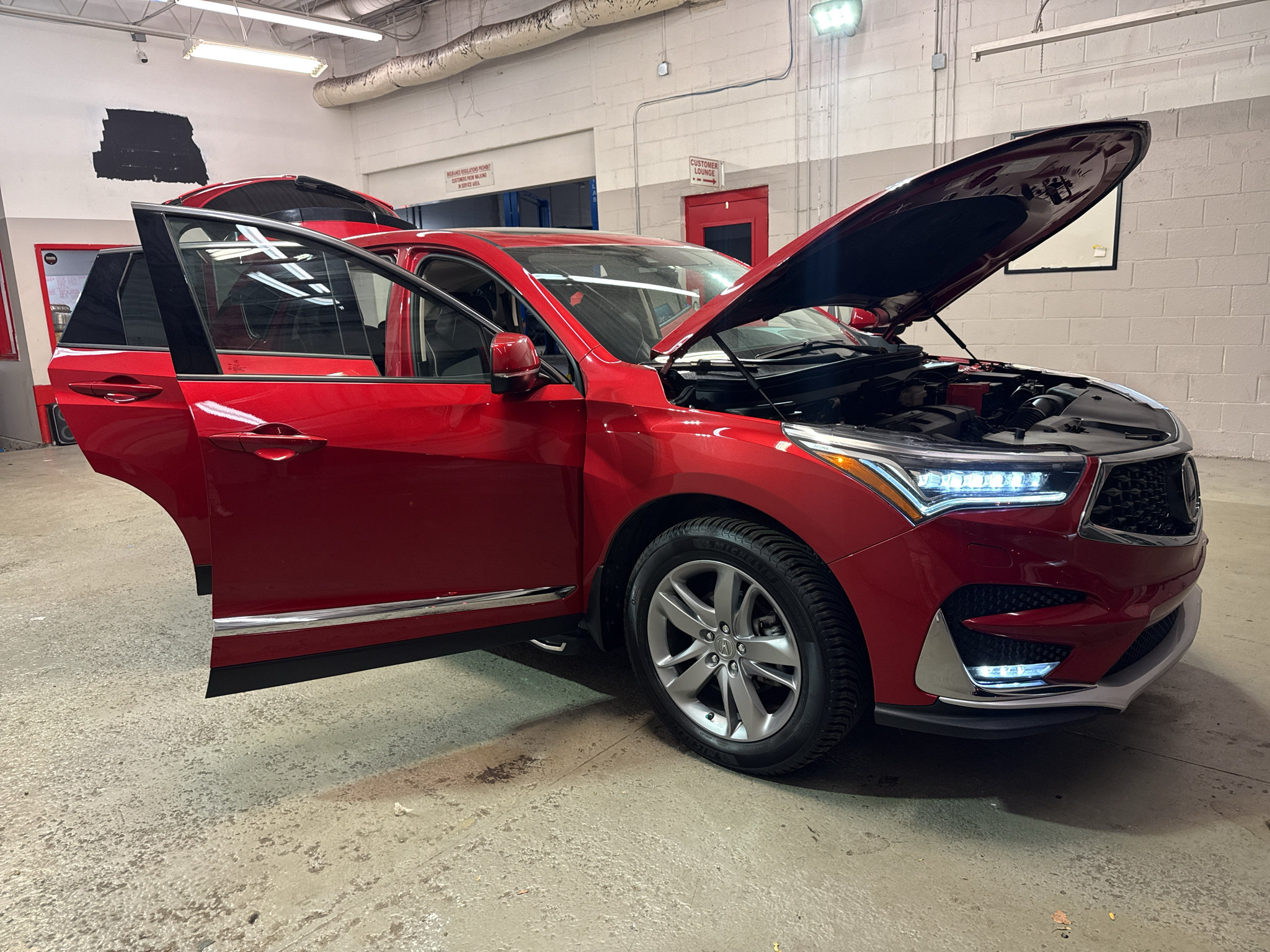 Used 2019 Acura RDX AWD/4WD image 9