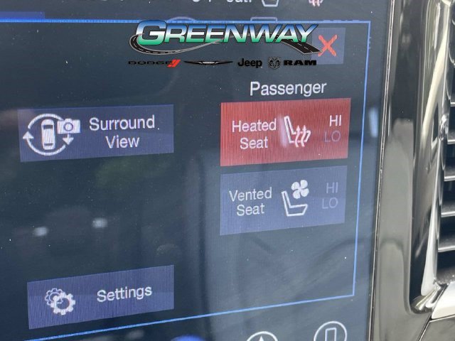 Used 2017 Chrysler Pacifica Platinum FWD image 30