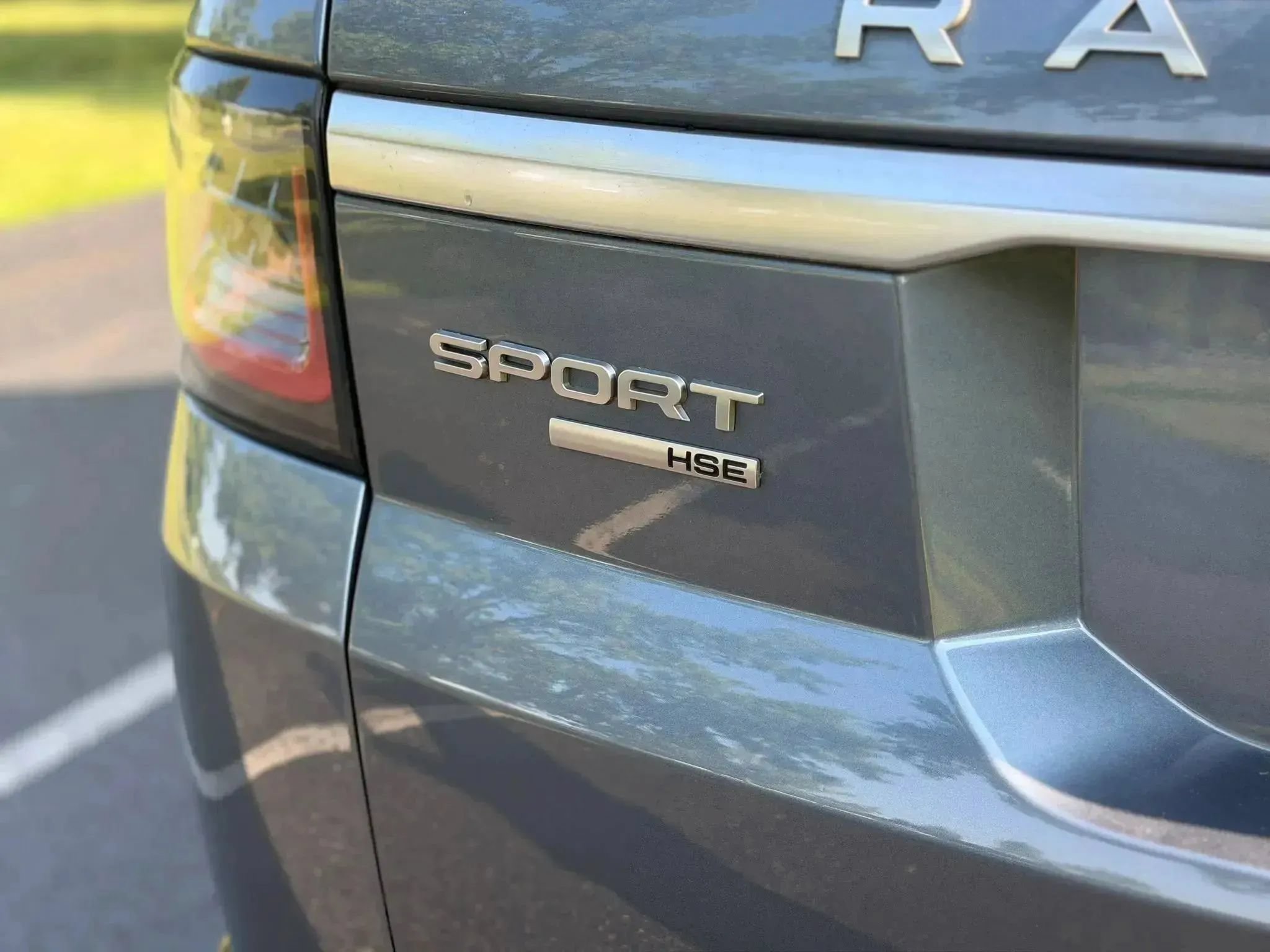 Used 2019 Land Rover Range Rover Sport HSE AWD/4WD image 9