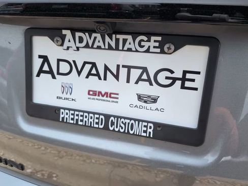 Used 2023 GMC Terrain SLE w/ Driver Convenience Package AWD/4WD image 9
