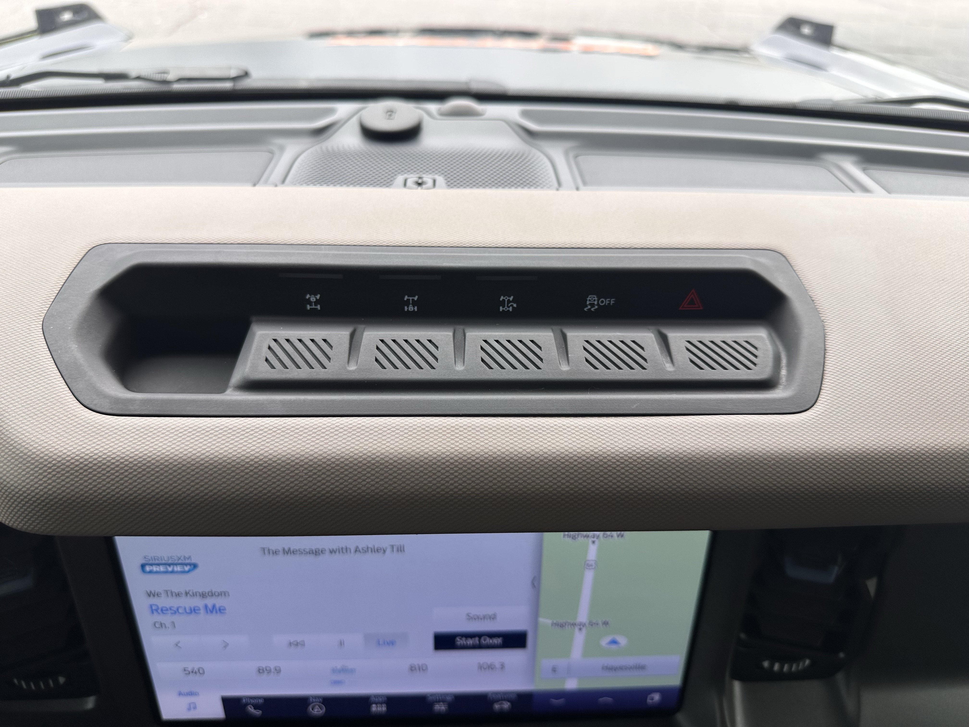 Certified 2024 Ford Bronco Wildtrak AWD/4WD image 28