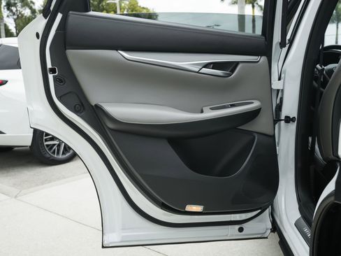 Used 2025 INFINITI QX50 Luxe image 31