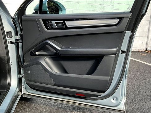 Certified 2022 Porsche Cayenne GTS image 29