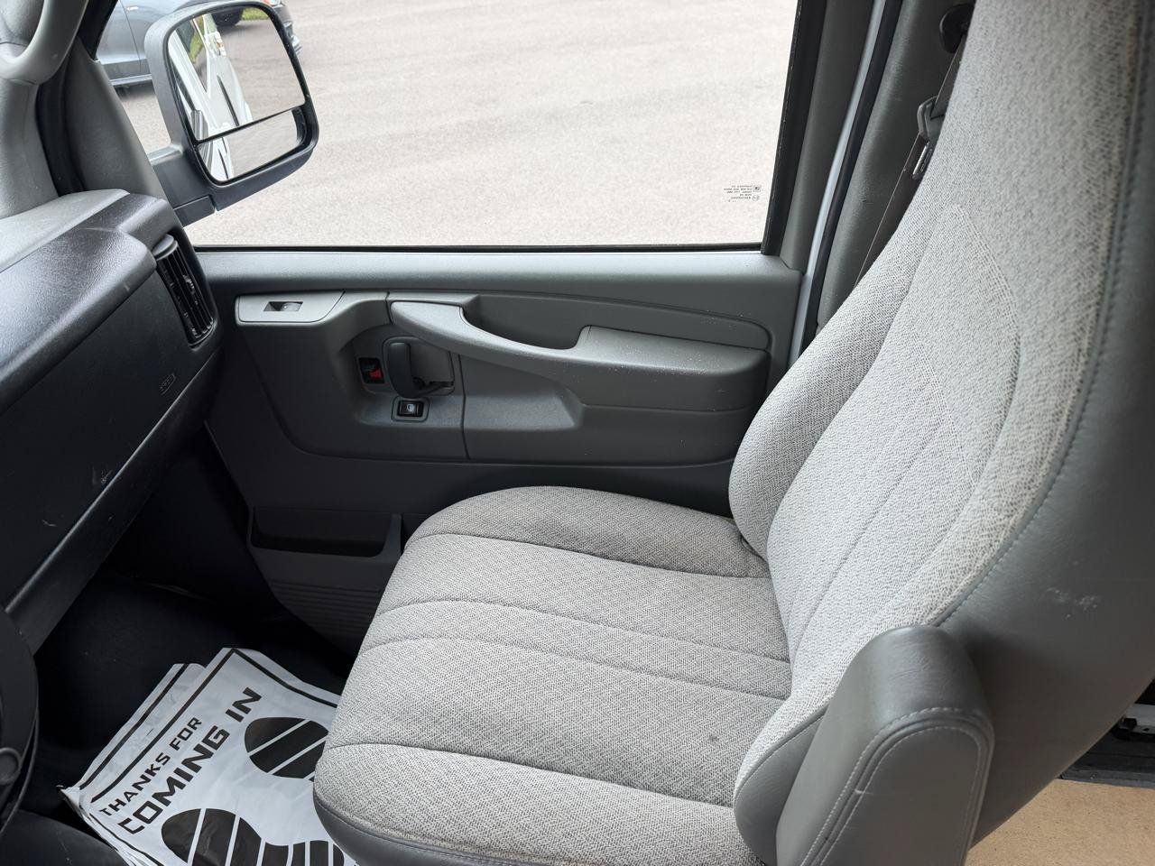 Used 2014 Chevrolet Express 1500 RWD image 21