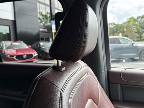 Used 2023 Ford Expedition Limited image 21