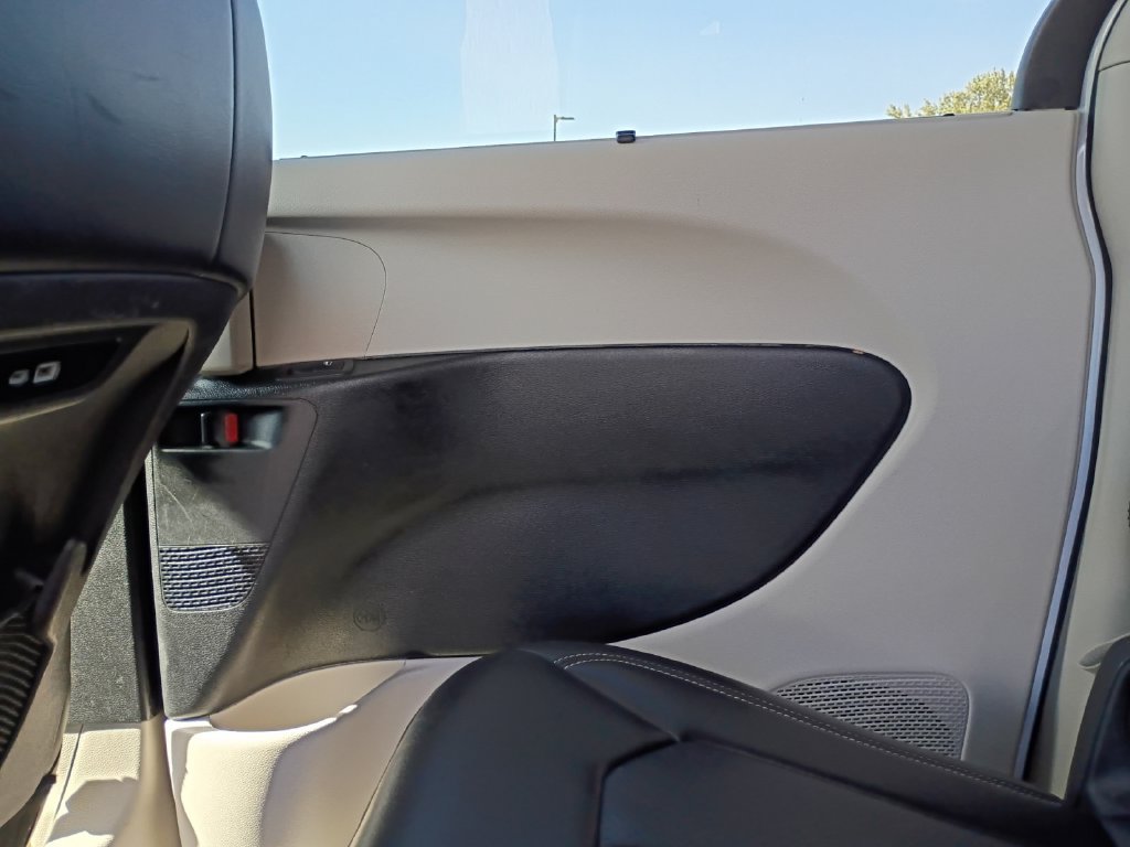Used 2024 Chrysler Pacifica Touring-L FWD image 29