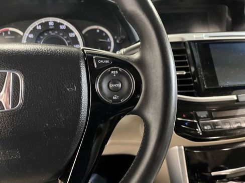 Used 2016 Honda Accord EX-L image 25