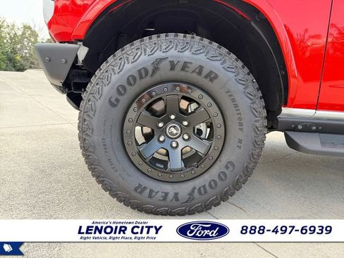 New 2025 Ford Bronco Stroppe Edition image 9