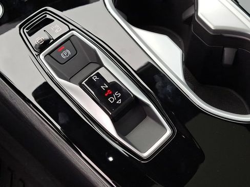 New 2026 Audi A6 Premium Plus AWD/4WD image 15