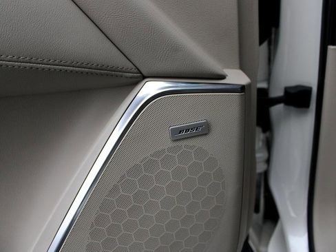 Used 2015 Cadillac Escalade ESV Luxury image 10