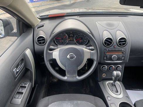 Used 2015 Nissan Rogue S image 18