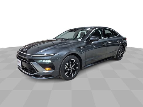 Used 2025 Hyundai Sonata SEL image 1