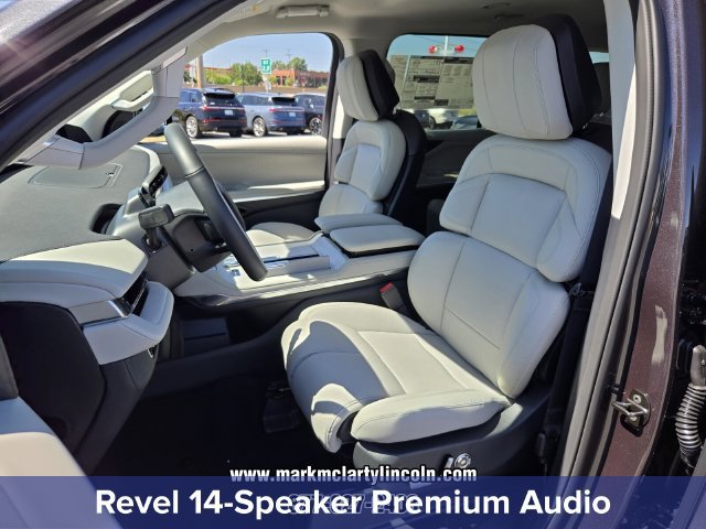 New 2026 Lincoln Navigator Premiere AWD/4WD image 7