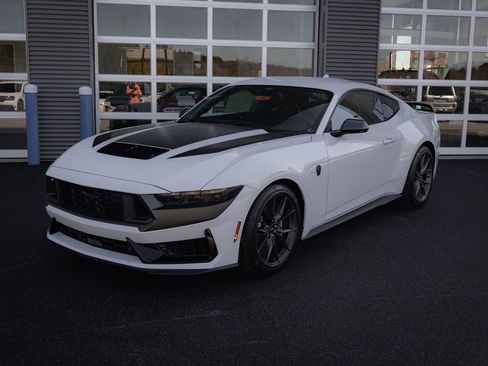 Used 2025 Ford Mustang Dark Horse RWD image 17