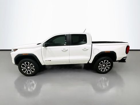 Used 2023 GMC Canyon AT4 w/ AT4 Premium Package AWD/4WD image 4