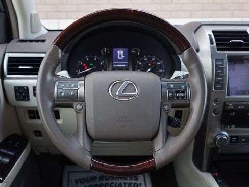 Used 2014 Lexus GX 460 w/ Premium Package AWD/4WD image 35