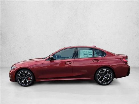 Used 2026 BMW 330i Sedan w/ M Sport Package RWD image 2