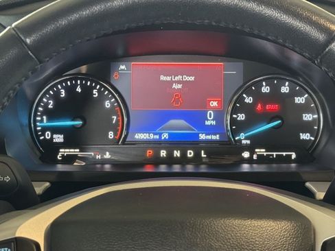 Used 2023 Ford Explorer XLT RWD image 17