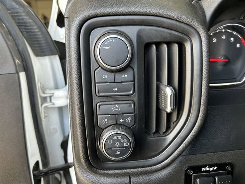 Used 2022 Chevrolet Silverado 2500 W/T w/ WT Convenience Package image 5