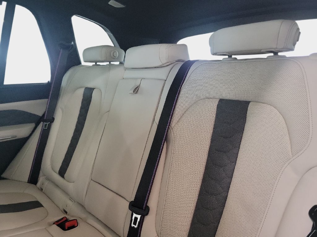 New 2026 BMW X5 M Competition w/ Executive Package AWD/4WD image 19