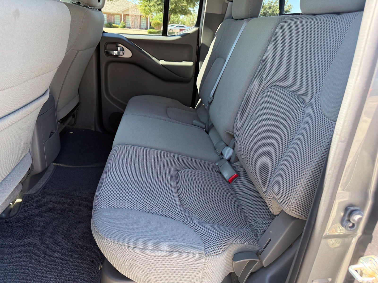 Used 2018 Nissan Frontier SV RWD image 13