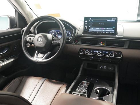 Used 2023 Honda Pilot Elite image 18