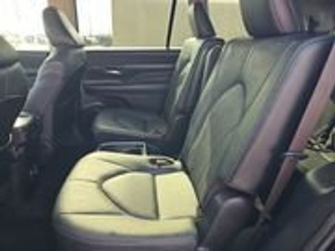 Used 2024 Toyota Grand Highlander FWD image 18