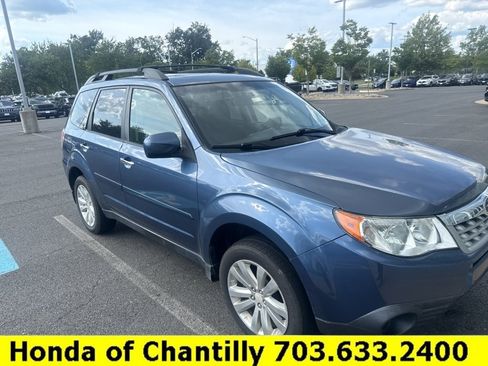 Used 2012 Subaru Forester 2.5X Premium w/ Popular Pkg 3 AWD/4WD image 3