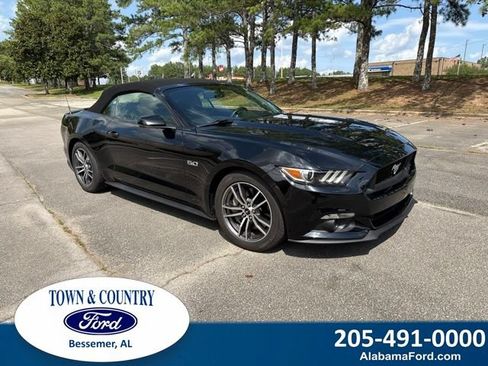 Used 2017 Ford Mustang GT Premium RWD image 1