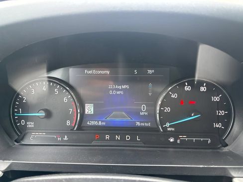 Used 2022 Ford Explorer XLT AWD/4WD image 14