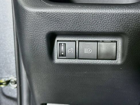 Certified 2023 Toyota RAV4 LE AWD/4WD image 18