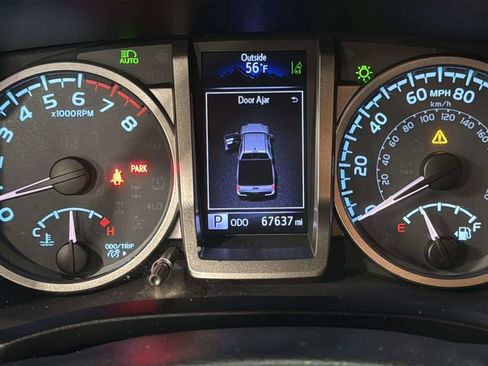 Used 2019 Toyota Tacoma SR5 AWD/4WD image 20