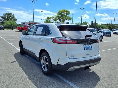 Certified 2024 Ford Edge SEL w/ Convenience Package AWD/4WD image 3