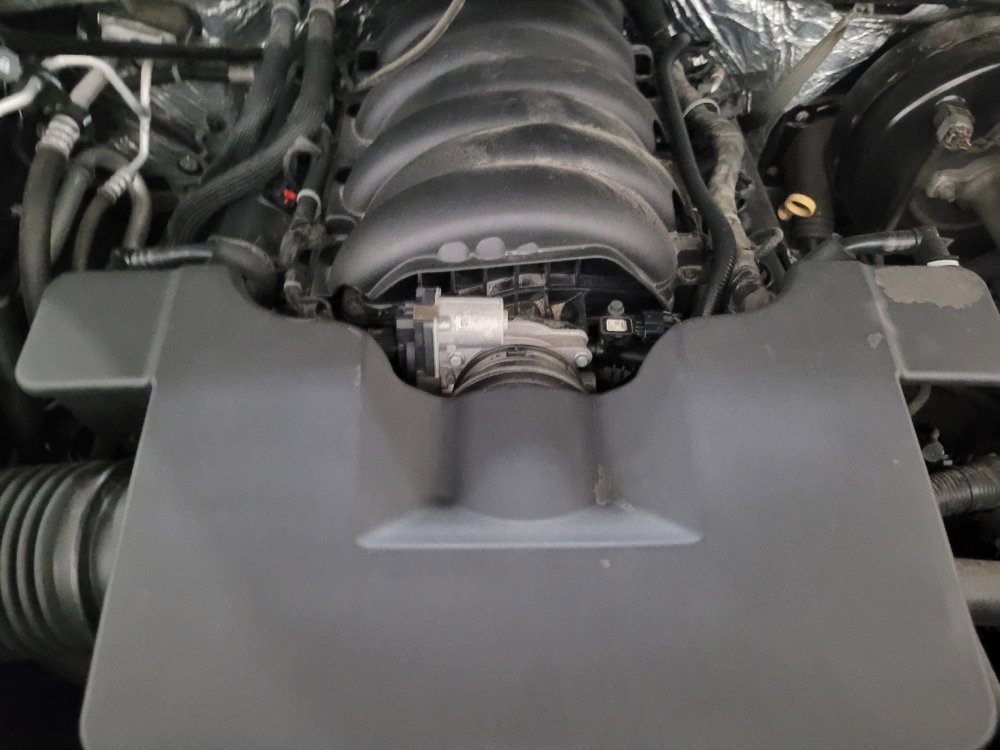 Used 2018 Chevrolet Silverado 1500 LT w/ All Star Edition AWD/4WD image 30