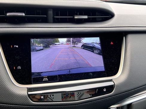 Used 2025 Cadillac XT5 Luxury w/ LPO, Floor Liner Package AWD/4WD image 21