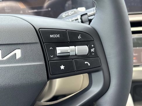 New 2026 Kia Sportage EX FWD image 22