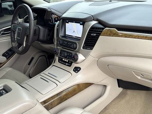 Used 2017 GMC Yukon Denali w/ Open Road Package image 32