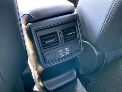 Certified 2026 Subaru Outback Premium AWD/4WD image 10