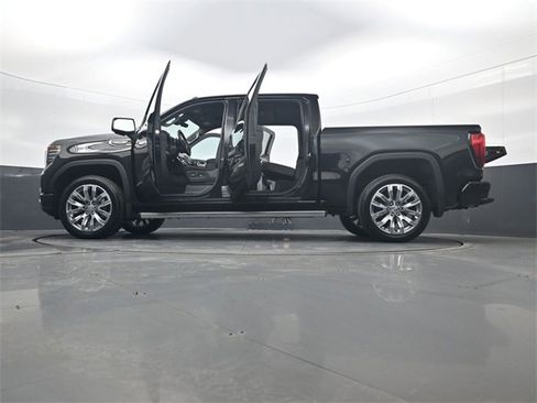 Certified 2025 GMC Sierra 1500 Denali image 34