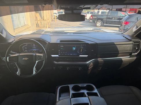 Used 2024 Chevrolet Silverado 2500 LT AWD/4WD image 13