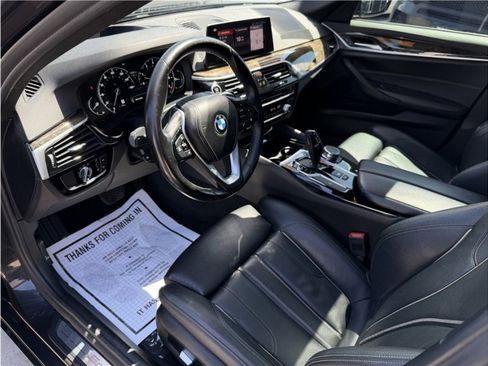 Used 2019 BMW 540i w/ Convenience Package RWD image 16