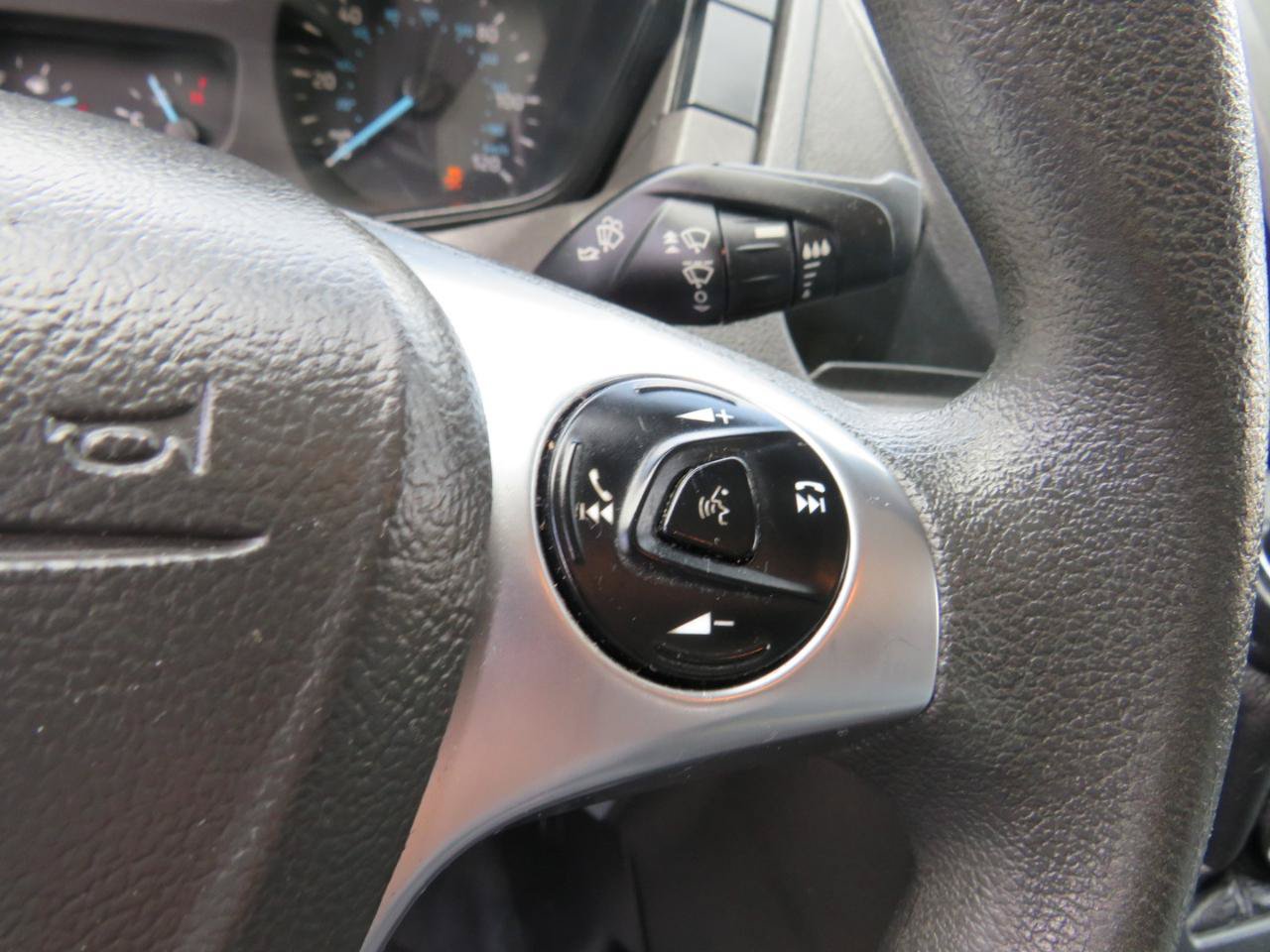 Used 2019 Ford Transit 250 130 Low Roof RWD image 11
