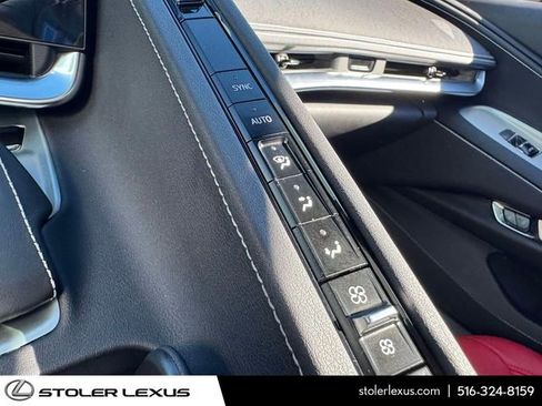 Used 2023 Chevrolet Corvette Stingray Convertible w/ Z51 Performance Package image 34