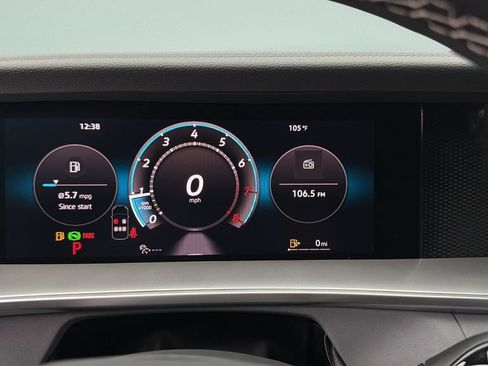 New 2026 Volkswagen Tiguan SE FWD image 33