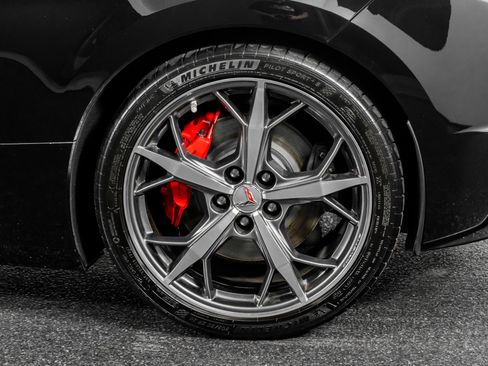 Used 2021 Chevrolet Corvette Stingray Preferred Conv w/ 2LT image 18