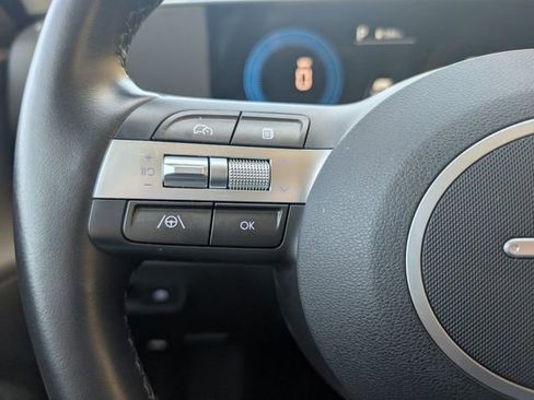 Used 2025 Hyundai Kona SEL image 13